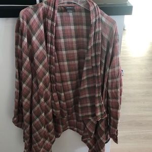 Eddie Bauer XL Black and red plaid drape cardigan